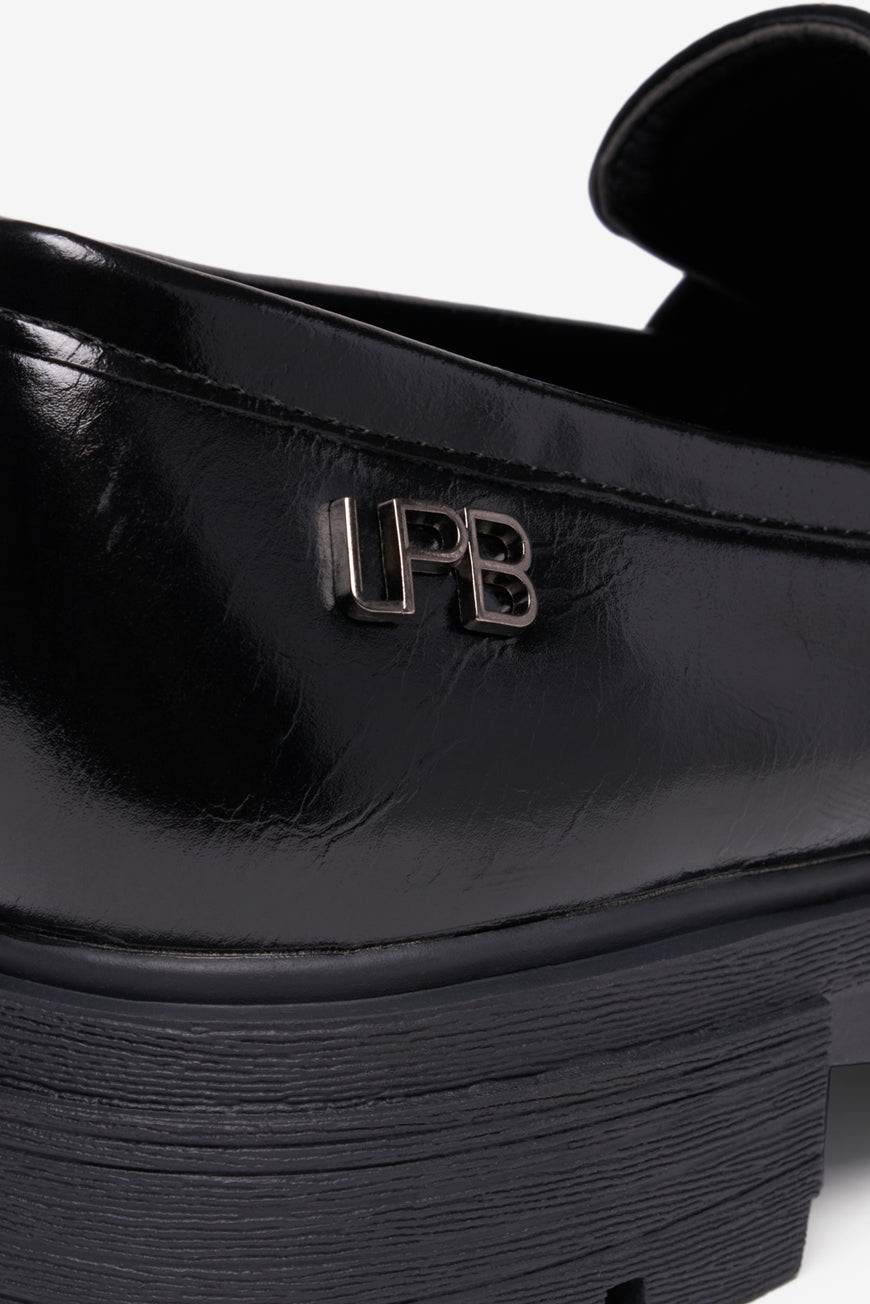 DERBIES CLOUTEES MARLIE