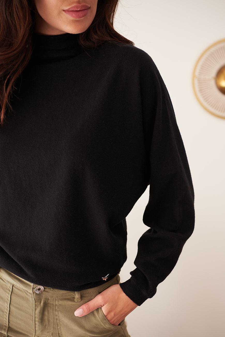 PULL GARMIA