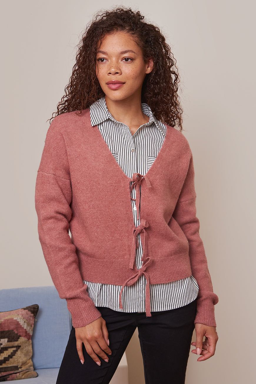 PULL AVEC NŒUDS MEYSSA