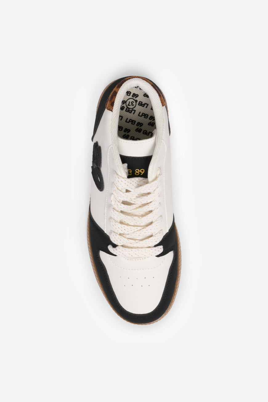 Typing Software Chaussure De Foot Adidas Sans Lacet Nike Basket Ã