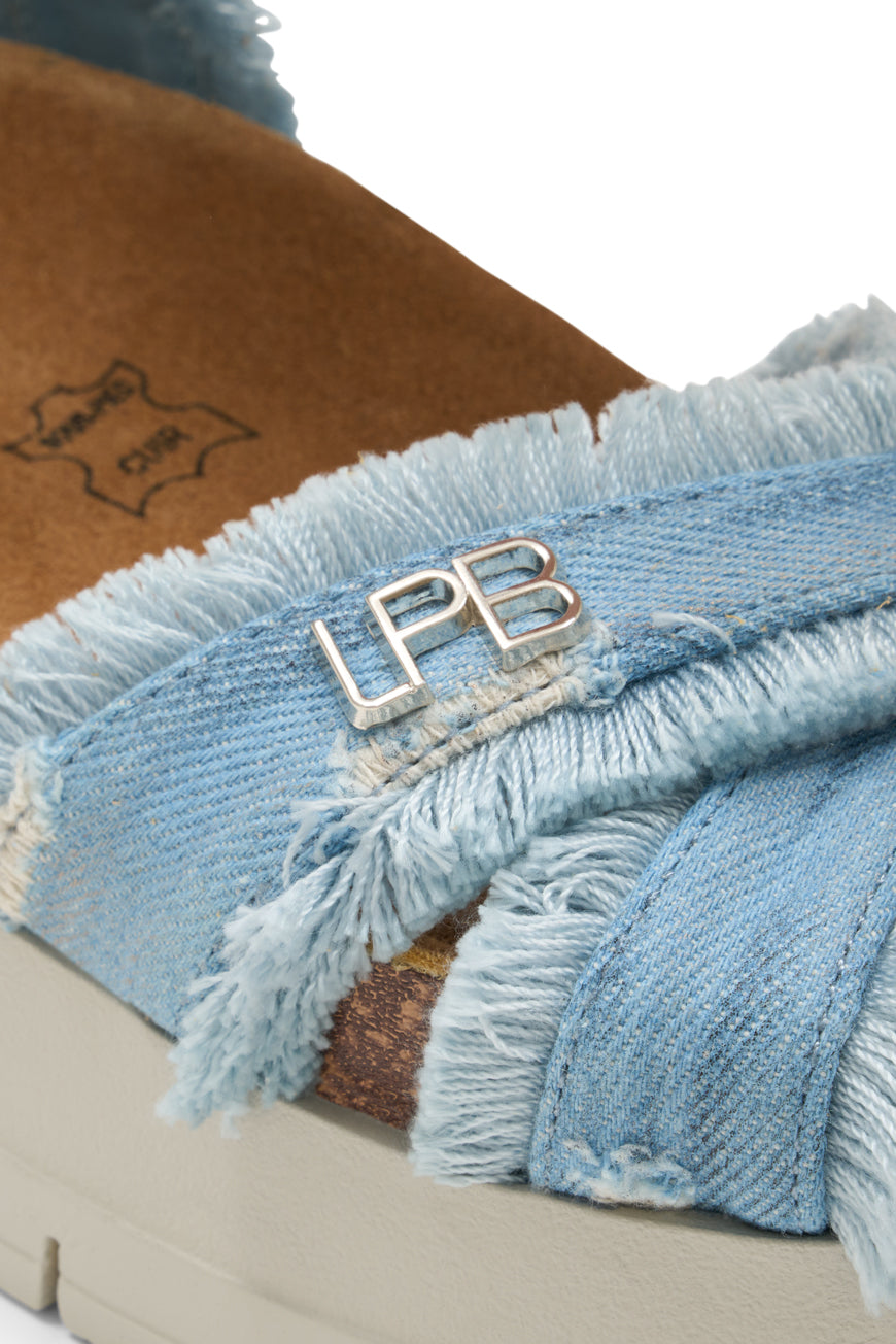 COMPENSEES NIKKI BLEACH