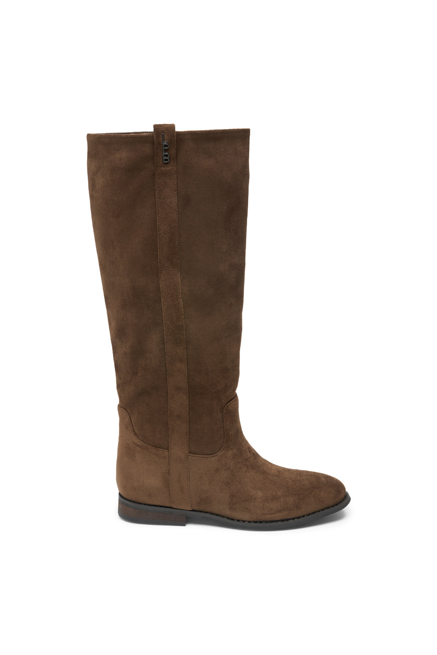 Bottes hautes choco en suédine à tige droite et logo LPB, talon plat, vue de profil.