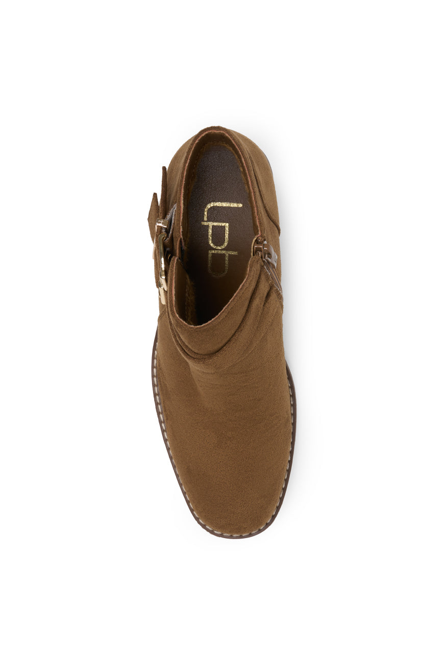 Vue de dessus des bottines Parina camel, double bride boucle dorée et semelle intérieure LPB.