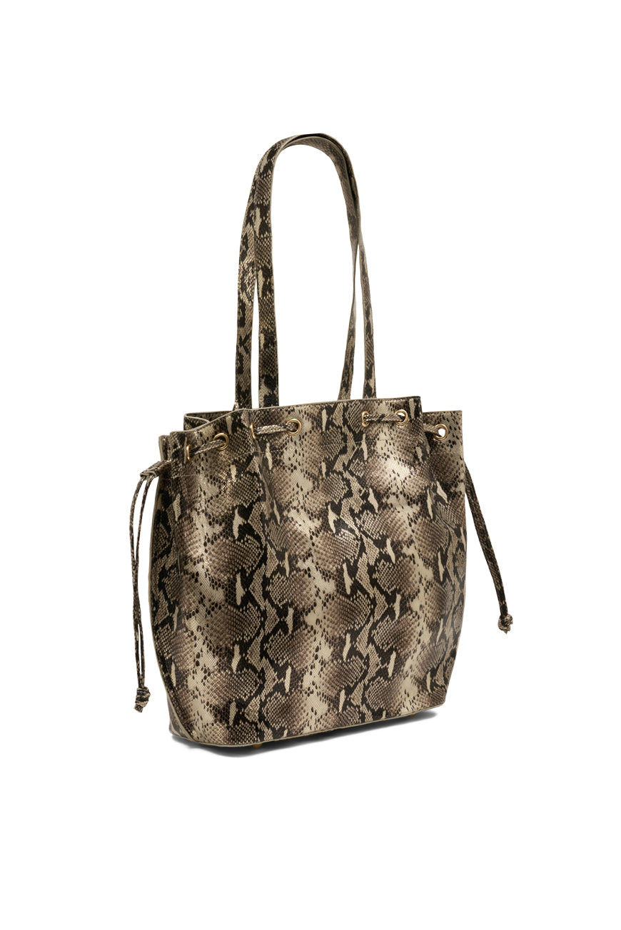 SAC A MAIN PLACIDA PYTHON