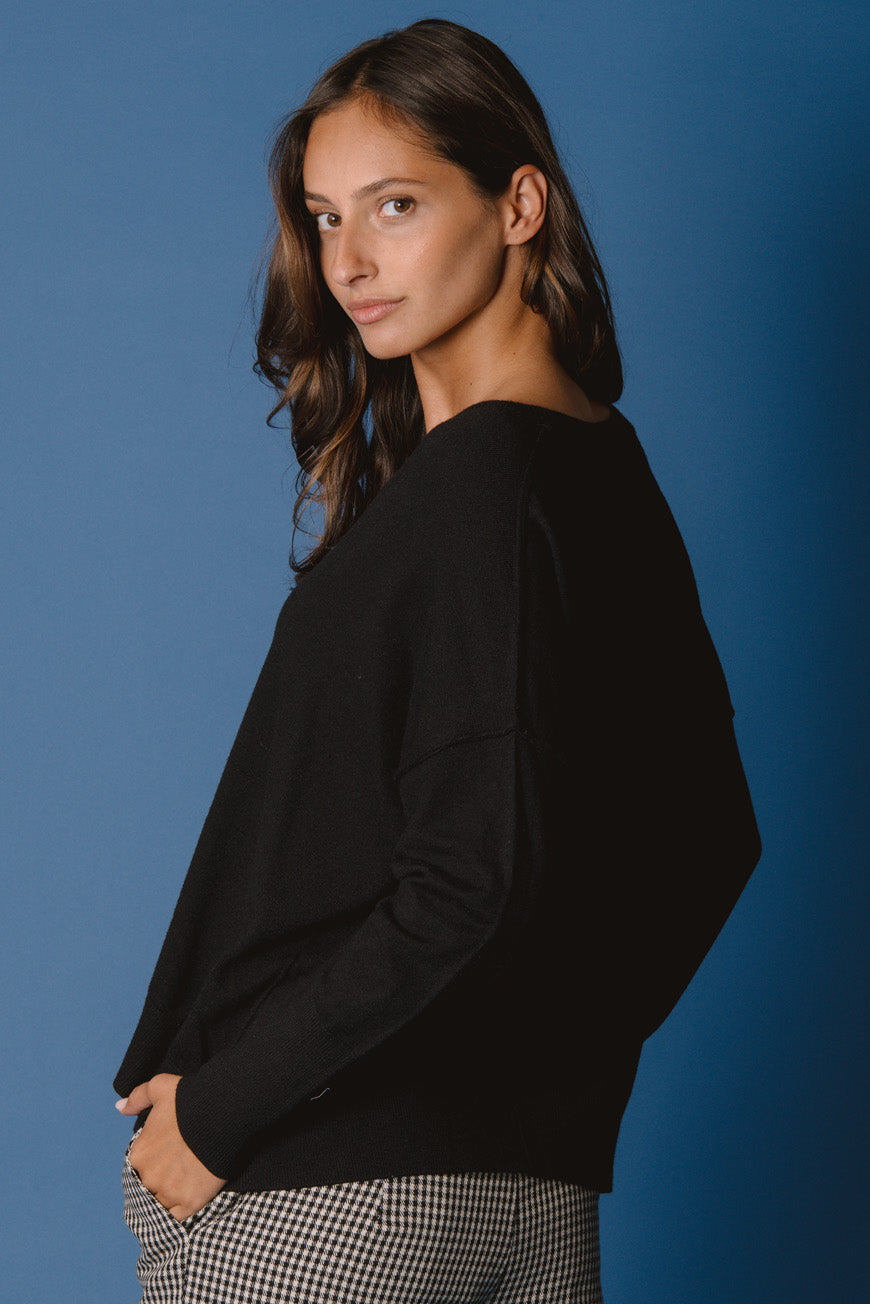 PULL PRETTY NOIR