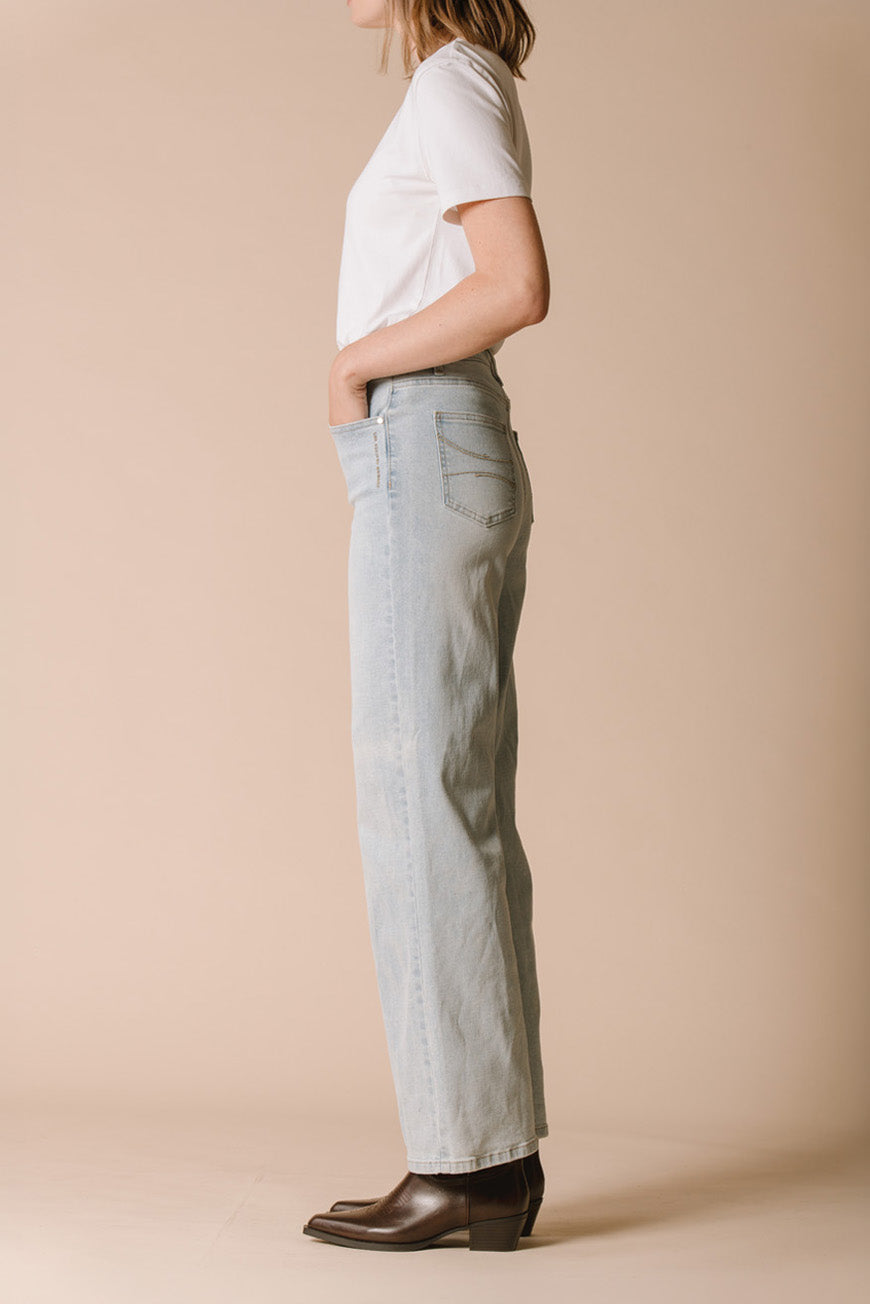 JEAN FARGO LIGHT BLUE
