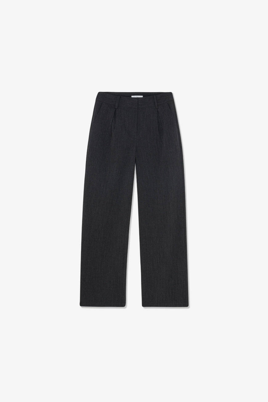 Pantalon Gen anthracite à pinces, vue à plat