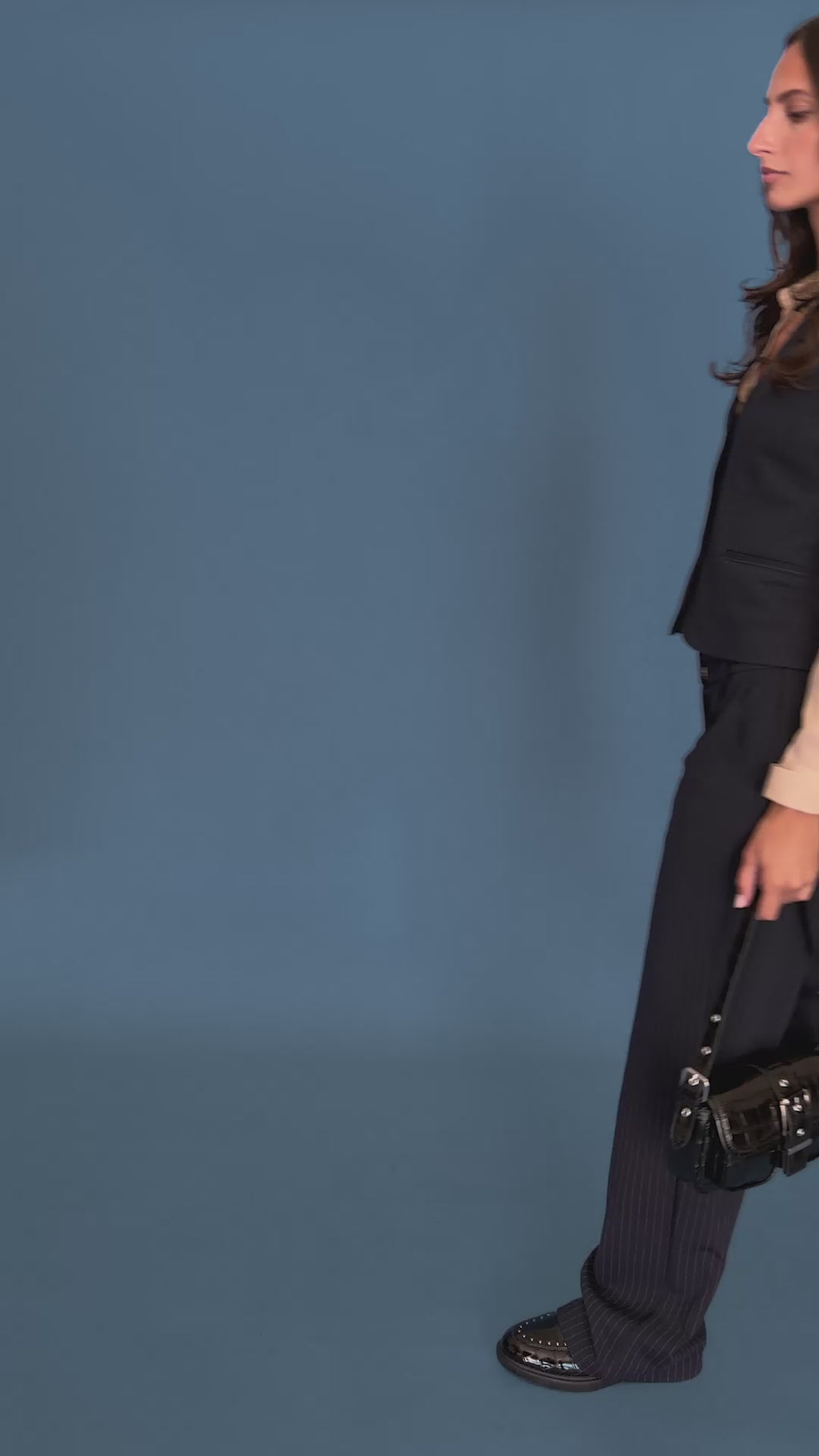Gilet Jessia shiny rayures et chemise Esra taupe