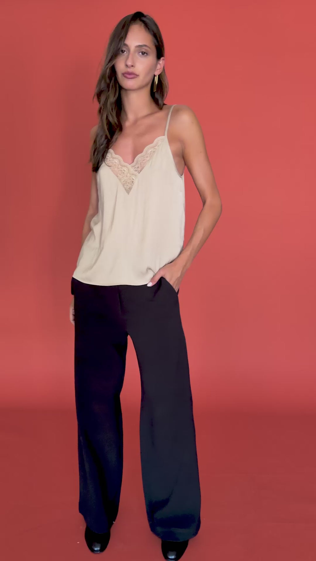 Top Jewel taupe et pantalon Noeline noir